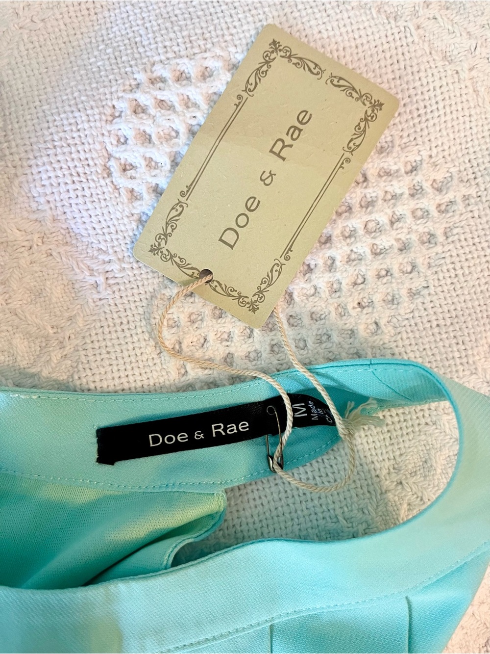 NWT Doe & Rae Mint Pleated Halter Tank with Pleats & Bow Tie in Aqua Green - Picture 3 of 6
